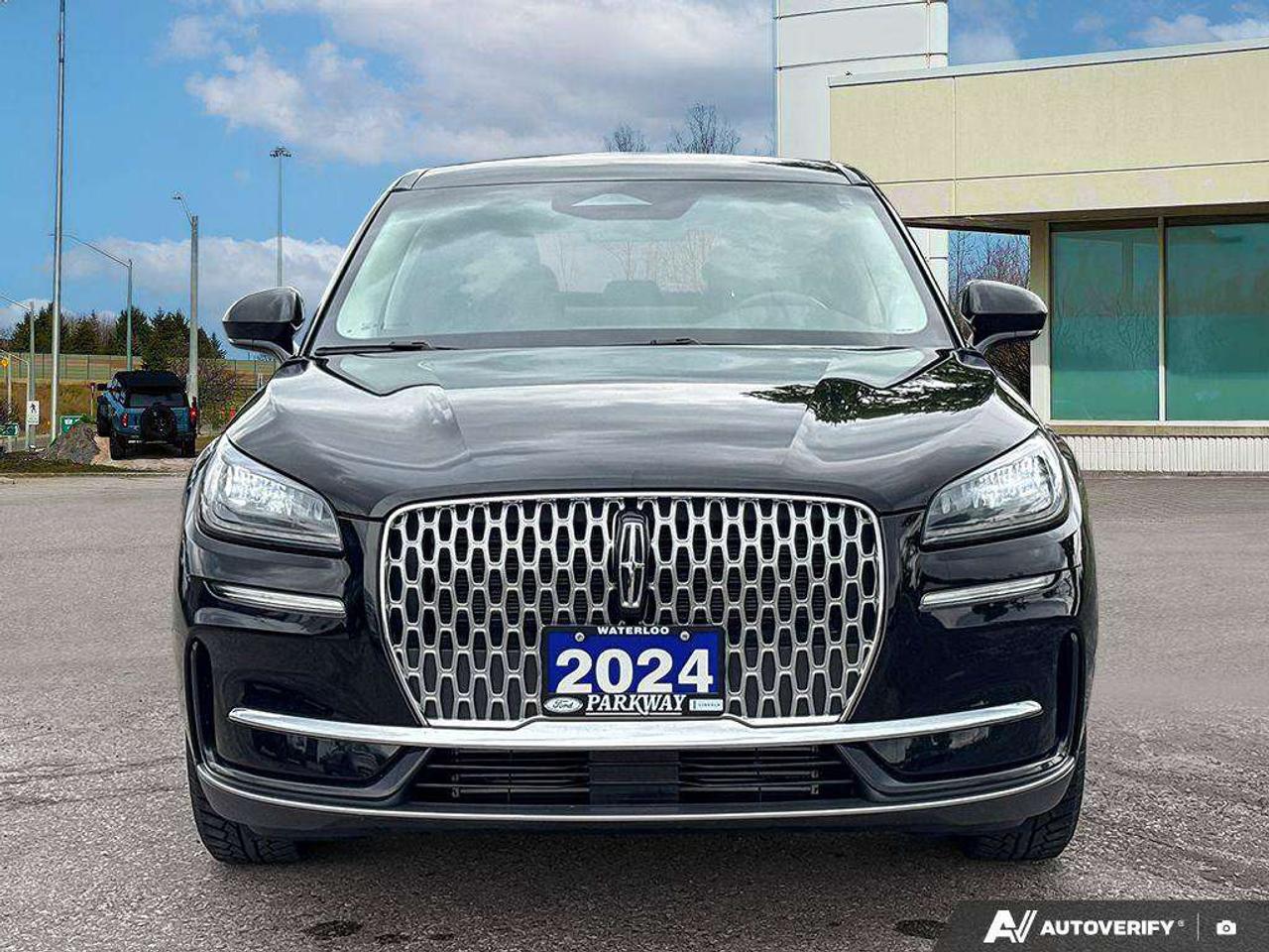 2024 Lincoln Corsair Premiere   100A   ADAPT CRUISE   LTHR   AWD Photo2