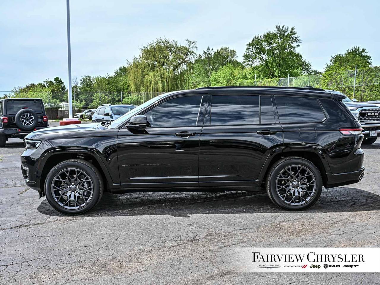 2025 Jeep Grand Cherokee L Summit HIGH ALTUTUDE   19SPK MCINTOSH   PANO ROOF Photo
