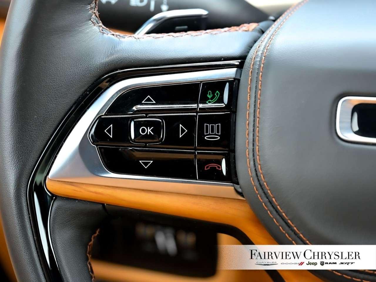 2025 Jeep Grand Cherokee Summit Reserve 4x4 HIGH ALTUTUDE   19SPK MCINTOSH   PANO ROOF   MASSAGE SEATS   HEATED SEATS   LEATHER   NAVIGATION Photo