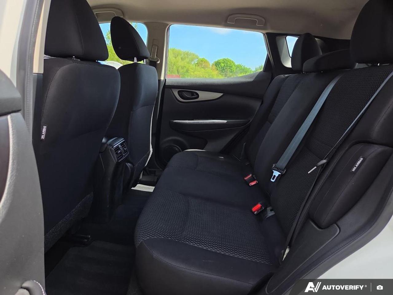 2020 Nissan Qashqai S HEATED SEATS   LANE ASSIST   SMART DEVICE INTEGR Photo