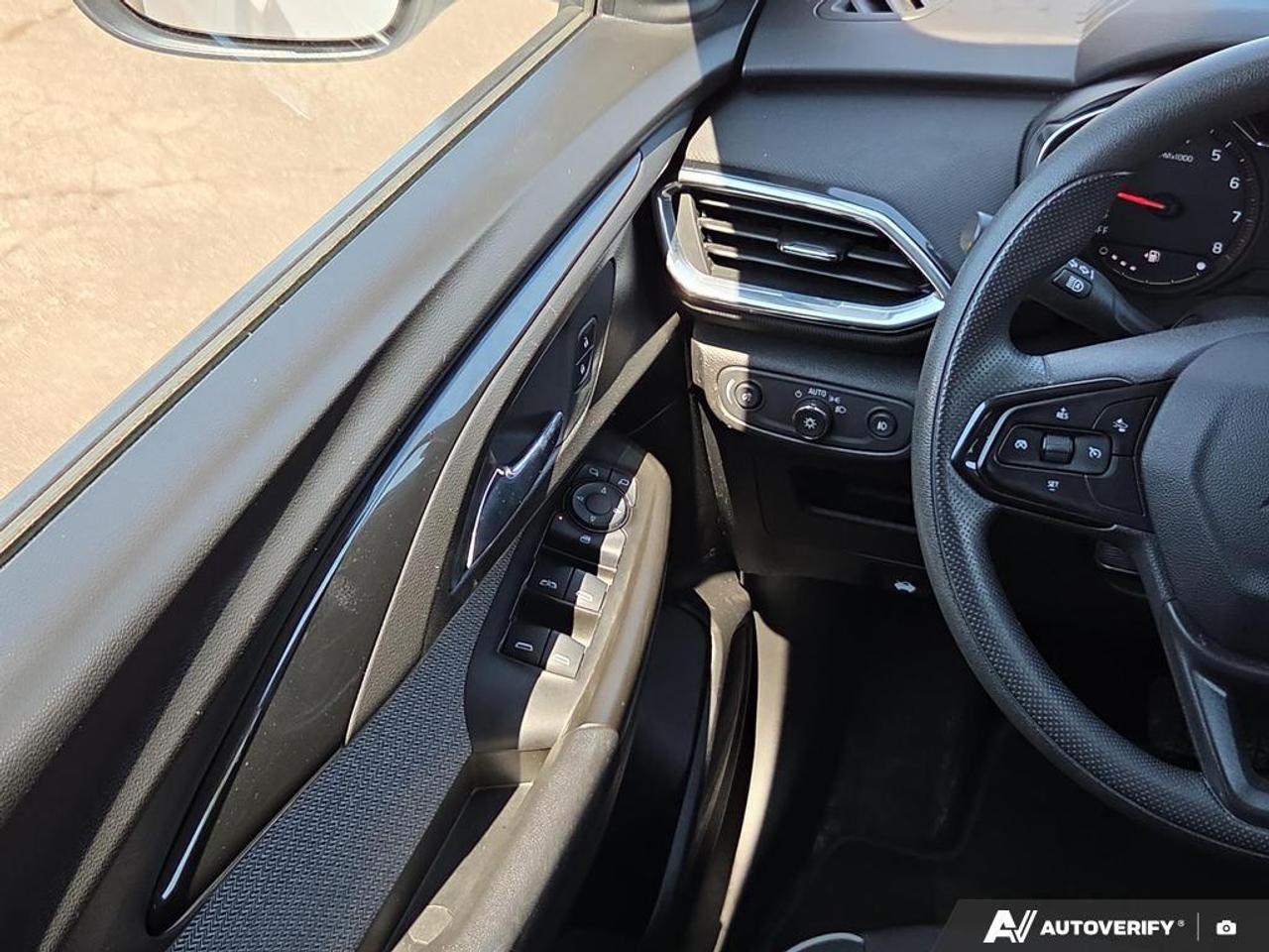 2023 Chevrolet TrailBlazer LT SMART DEVICE INTEGRATION   LANE ASSIST   REMOTE Photo