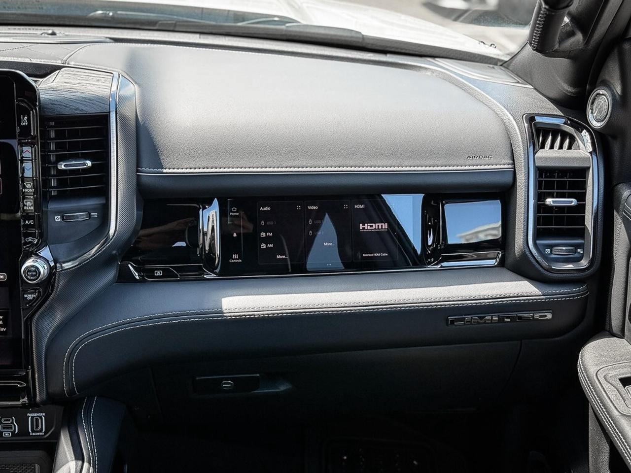 2025 RAM 3500 Limited   CREW   CUMMINS   LEVEL 1   5TH WHEEL PRE Photo