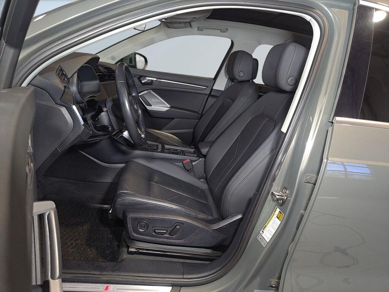 2019 Audi Q3 Premium Plus S-Line   Clean CarFax   Pano Roof   L Photo