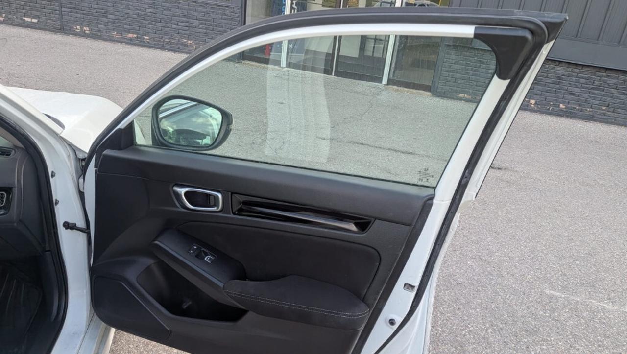 2022 Honda Civic Sedan EX   Low KMs   Sunroof   Blind Spot Assist   White Photo