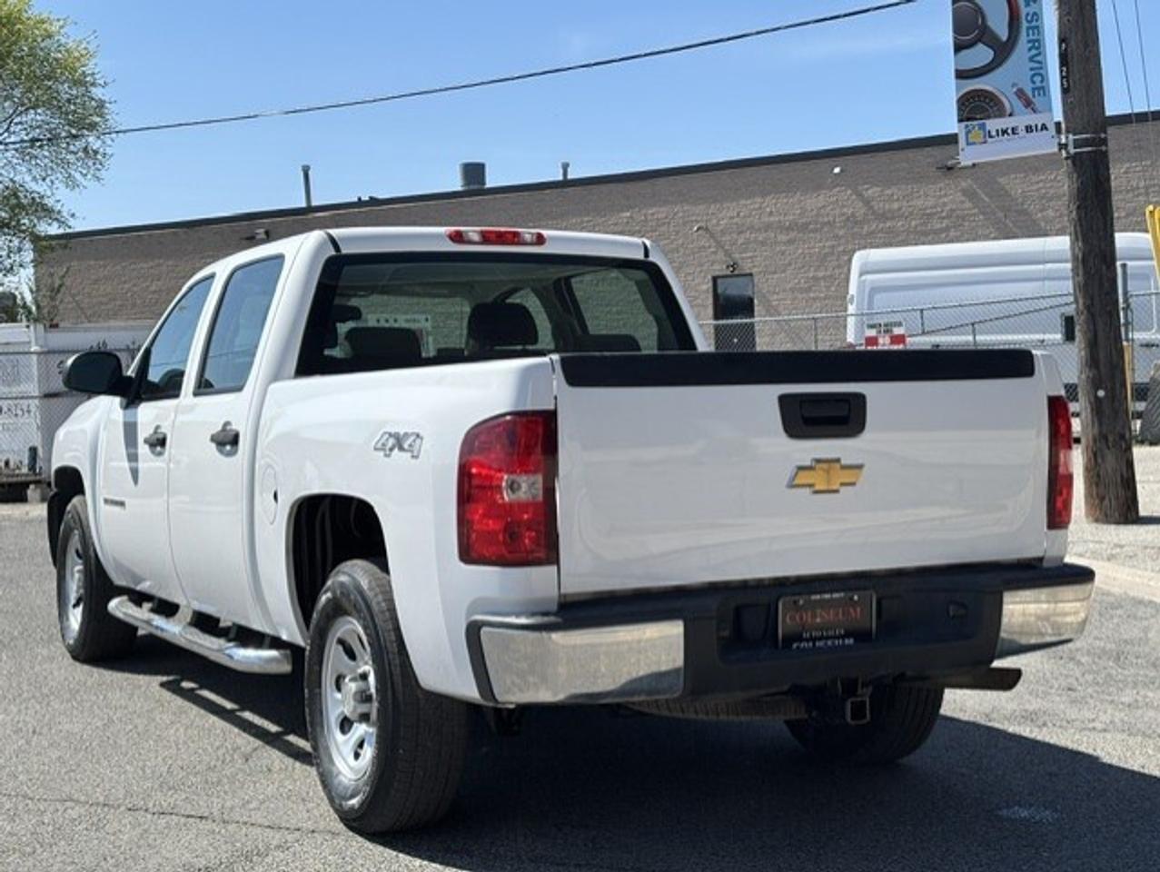 2013 Chevrolet Silverado 1500 4WD CREW CAB **1 GOVT OWNER-4.8L V8-CERTIFIED** Photo3