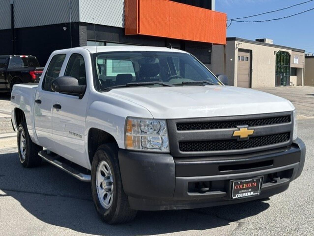 2013 Chevrolet Silverado 1500 4WD CREW CAB **1 GOVT OWNER-4.8L V8-CERTIFIED** Photo