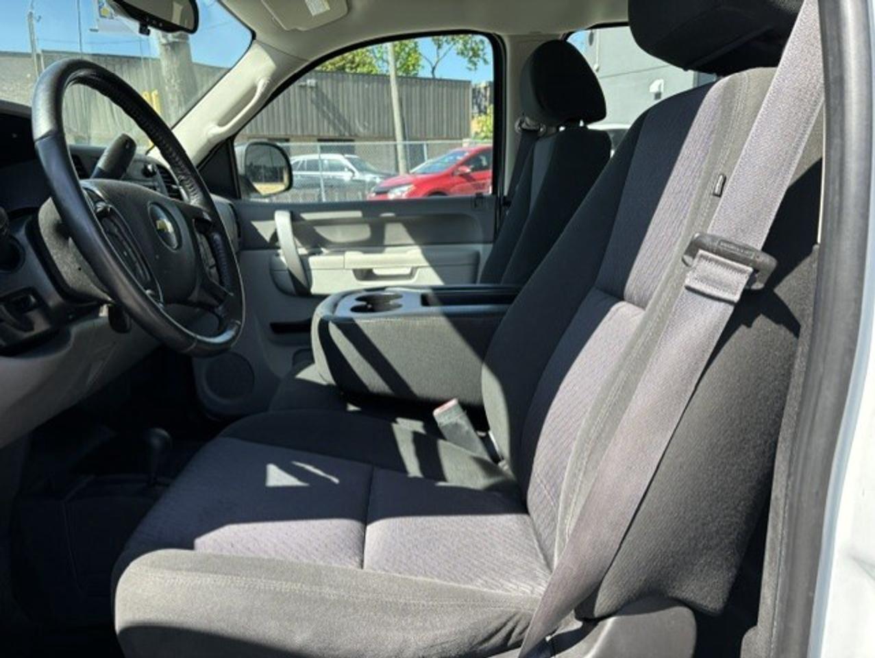 2013 Chevrolet Silverado 1500 4WD CREW CAB **1 GOVT OWNER-4.8L V8-CERTIFIED** Photo