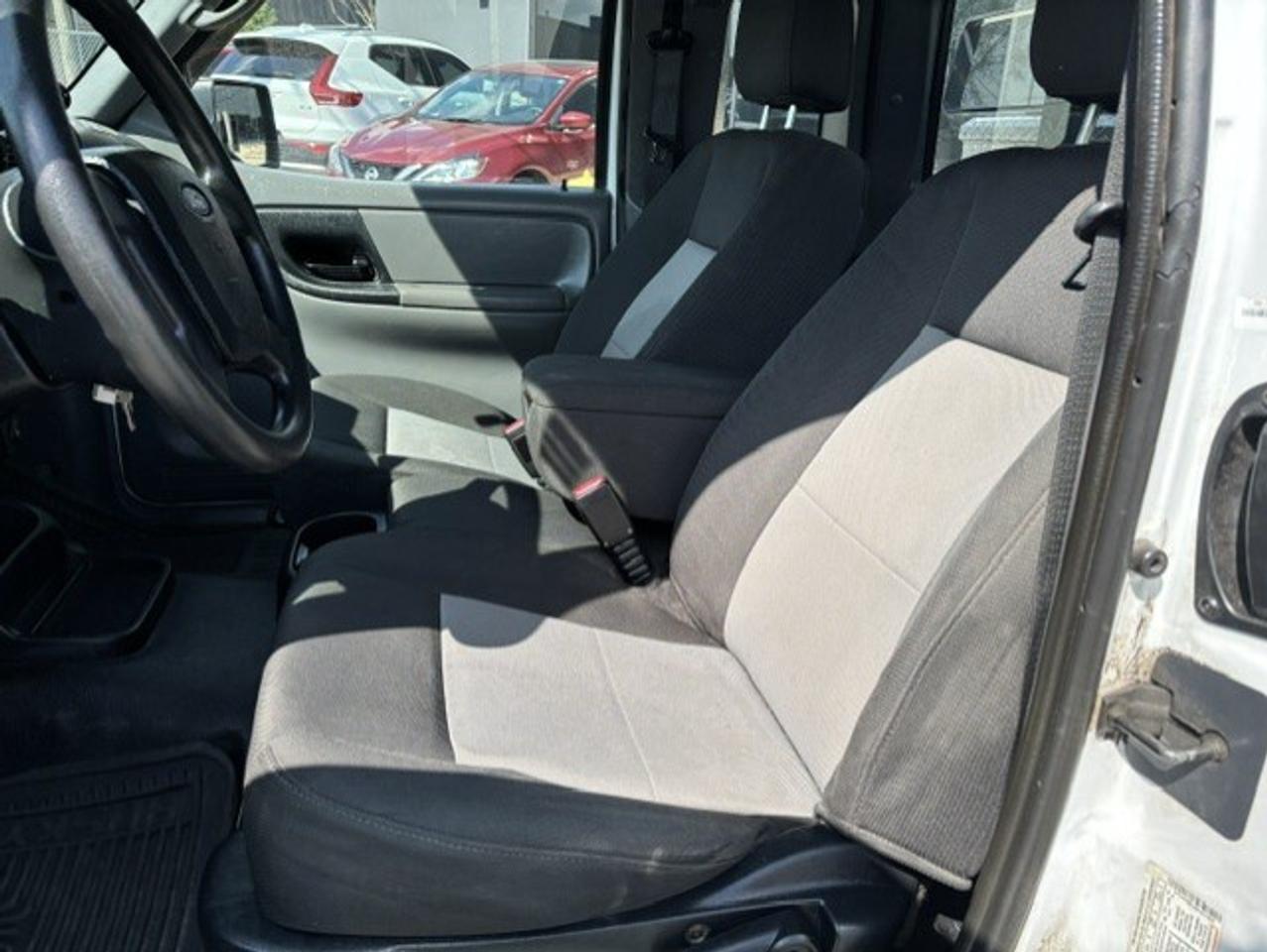 2011 Ford Ranger 4WD SPORT-ONLY 99,000KM-CERTIFIED-GOVERNMENT OWNED Photo