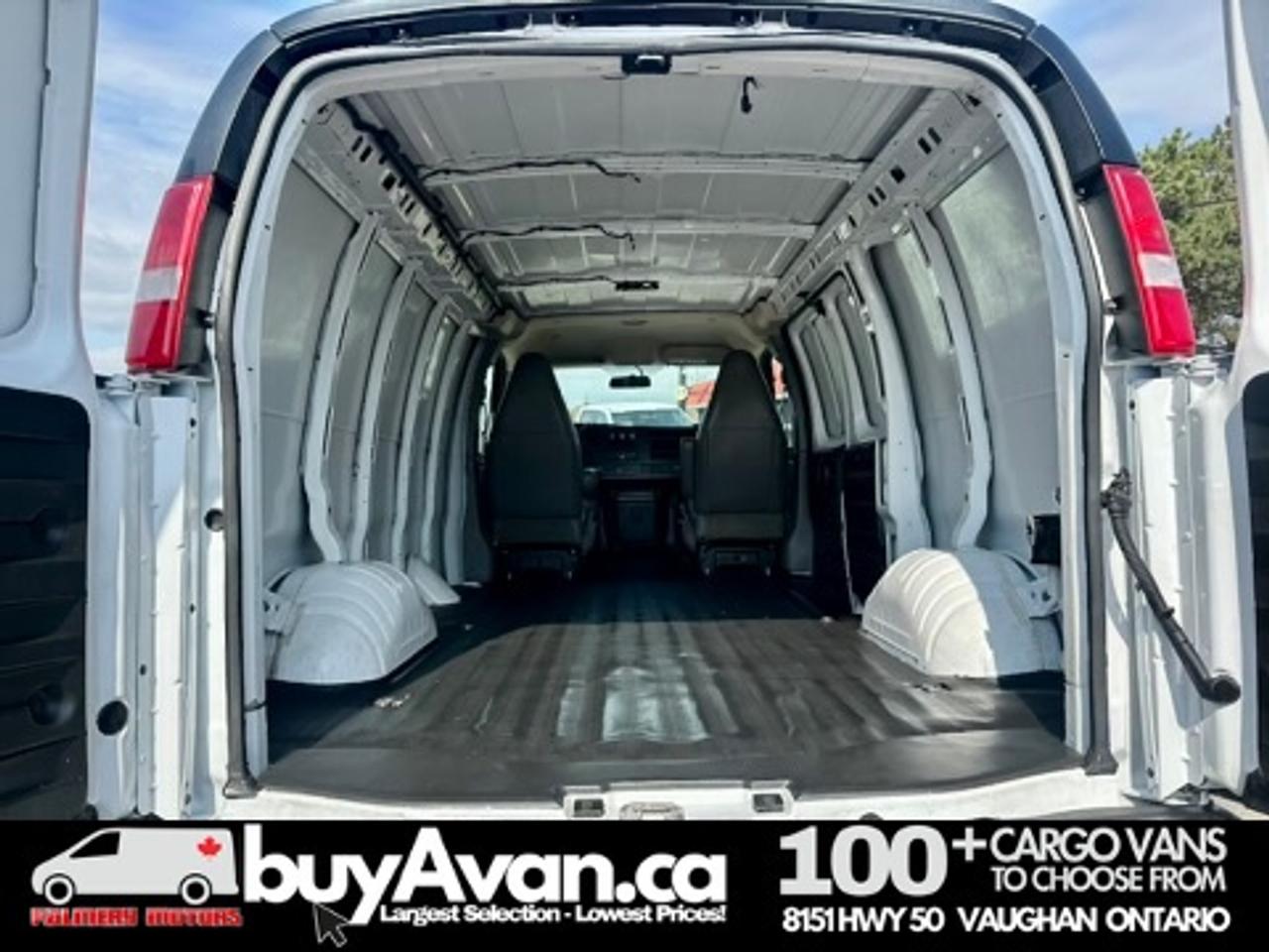 2021 GMC Savana Cargo Van Savana 2500 6.6L V8 Photo