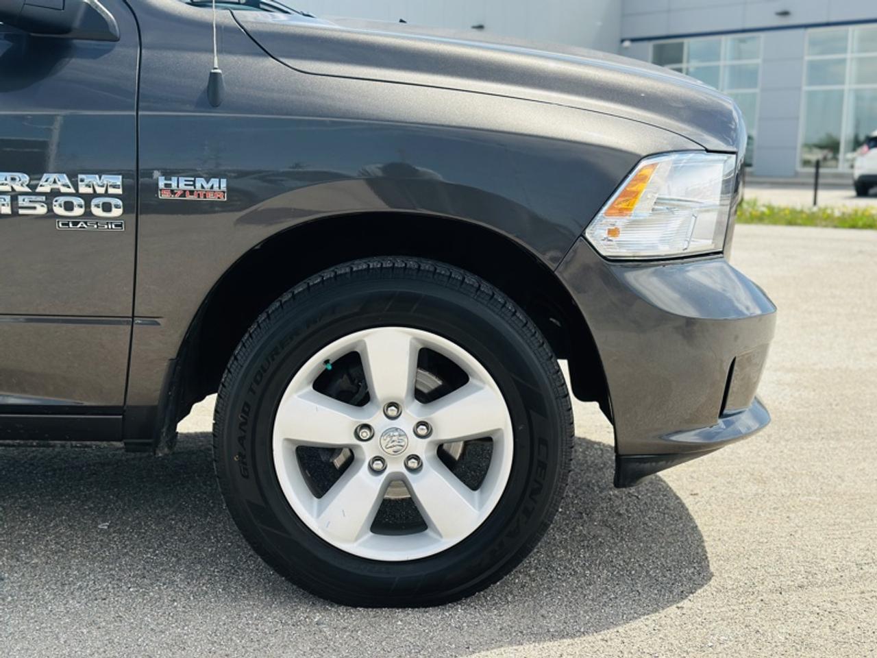 2023 RAM 1500 Classic TRADESMAN Photo