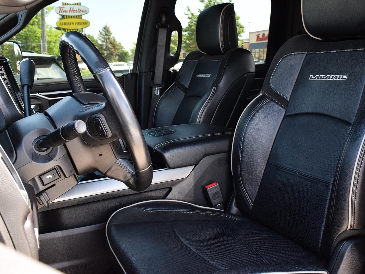 2022 RAM 2500 Laramie Crew Cab 4x4 ~Nav ~Cam ~Leather ~CarPlay Photo
