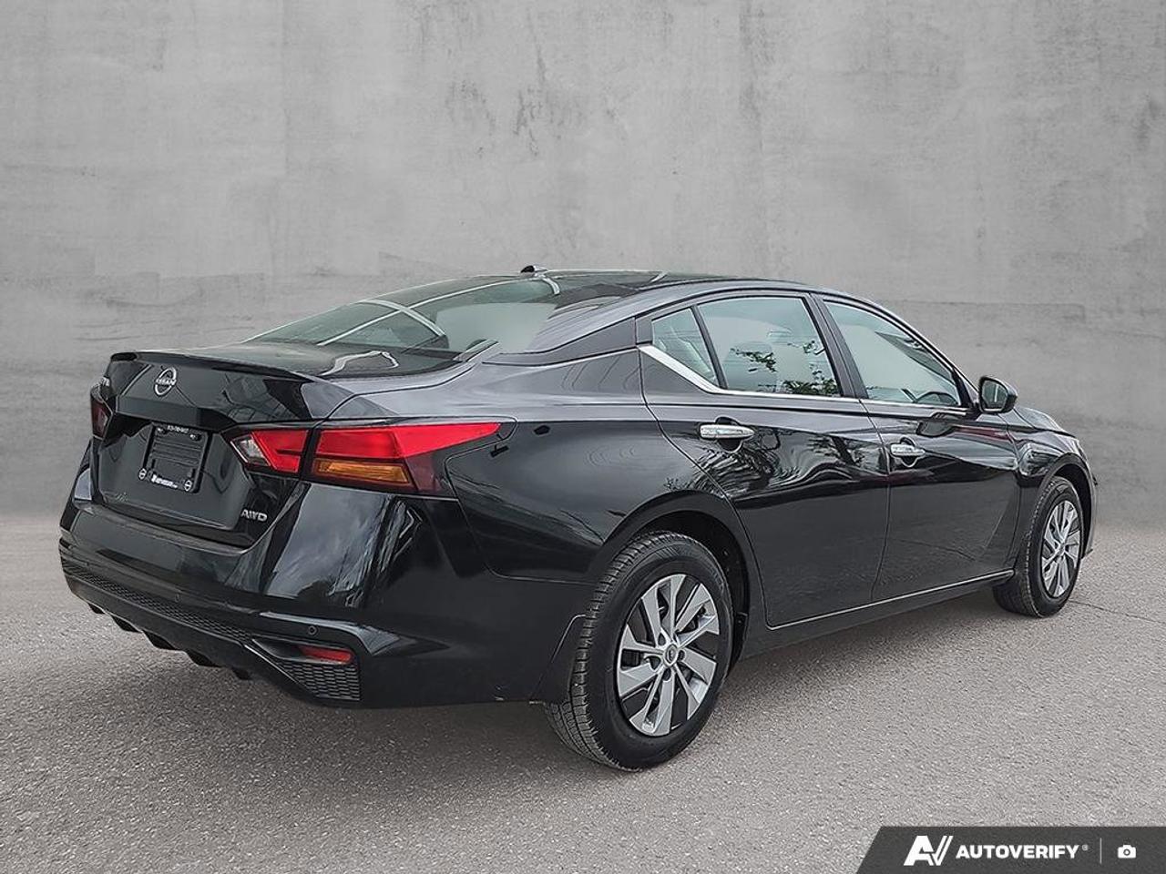 2025 Nissan Altima S AWD | Apple Car Play | Android Auto | Heated Seats | Photo