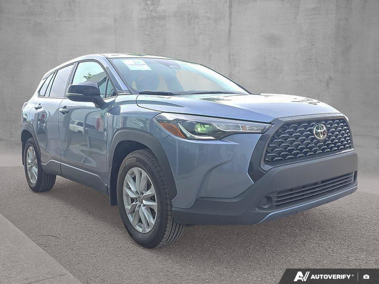2025 Toyota Corolla Cross LE AWD | Apple Car Play | Heated Seats | Photo