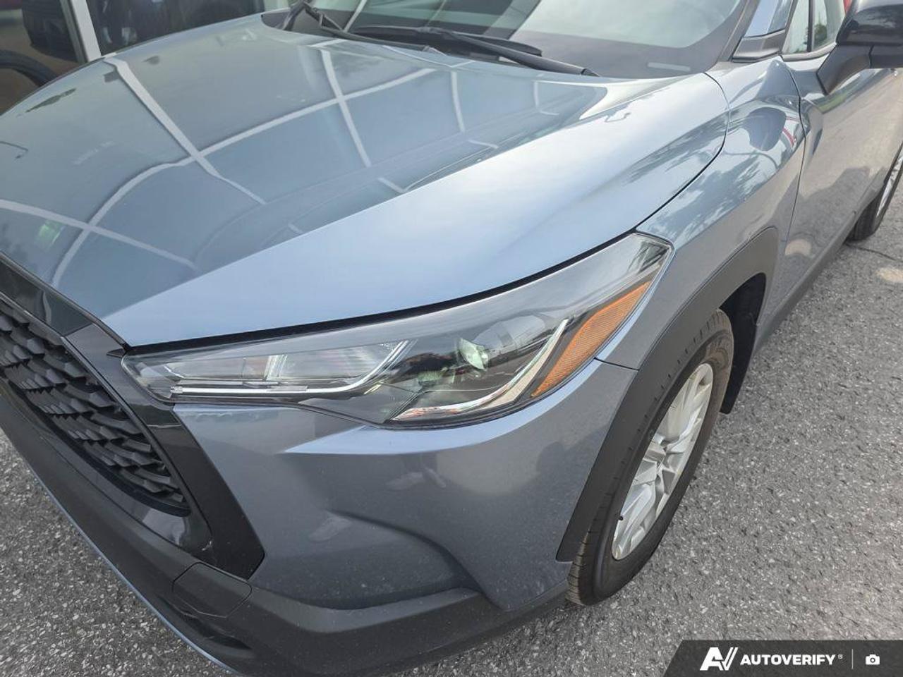 2025 Toyota Corolla Cross LE AWD | Apple Car Play | Heated Seats | Photo