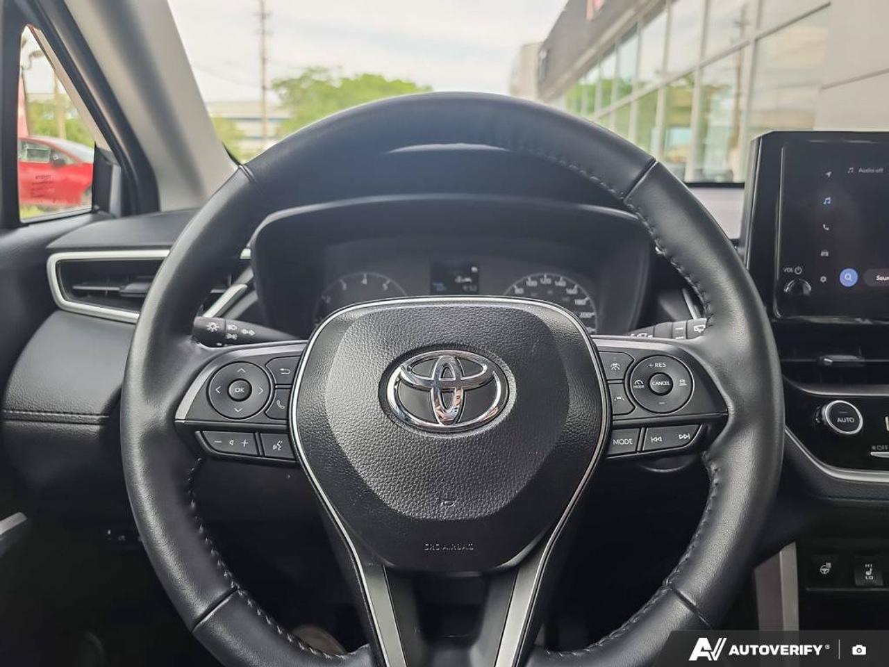 2025 Toyota Corolla Cross LE AWD | Apple Car Play | Heated Seats | Photo