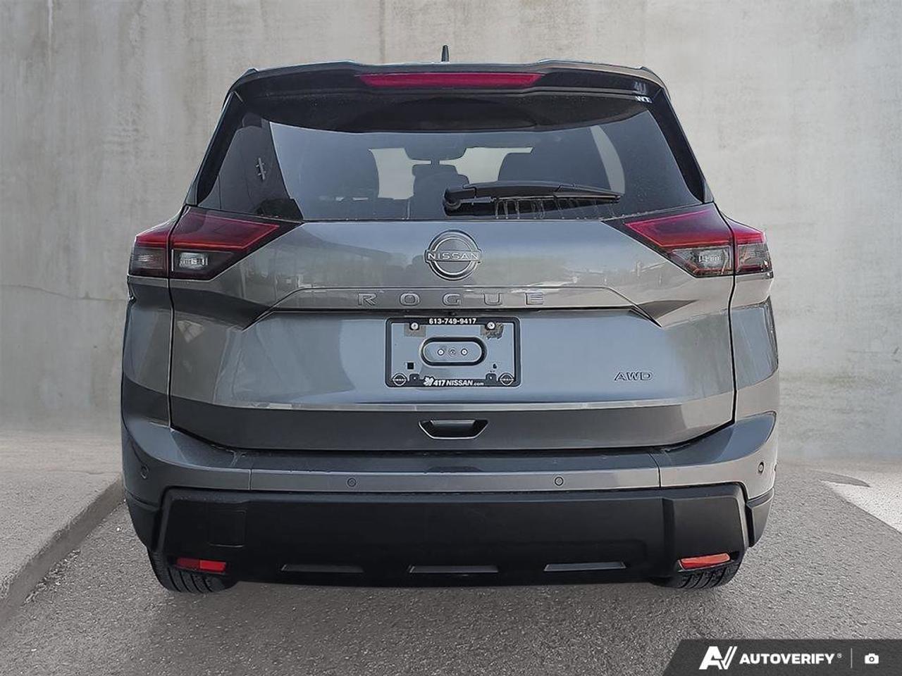2025 Nissan Rogue S Photo