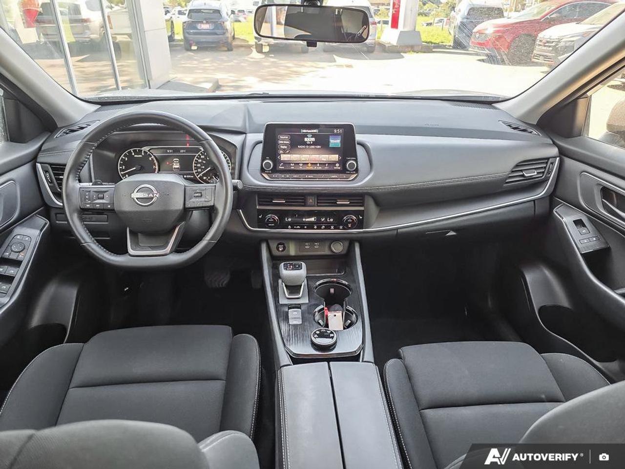 2025 Nissan Rogue S Photo