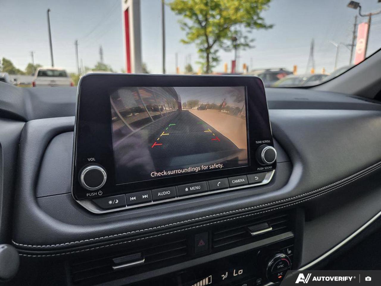 2025 Nissan Rogue S Photo