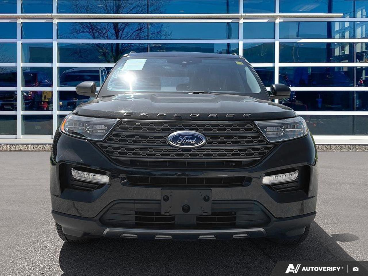 2022 Ford Explorer XLT | Sunroof | Heated Seats & Steering Wheel | Blind-Spot | Adaptive Cruise | Pre-Collision Braking Photo