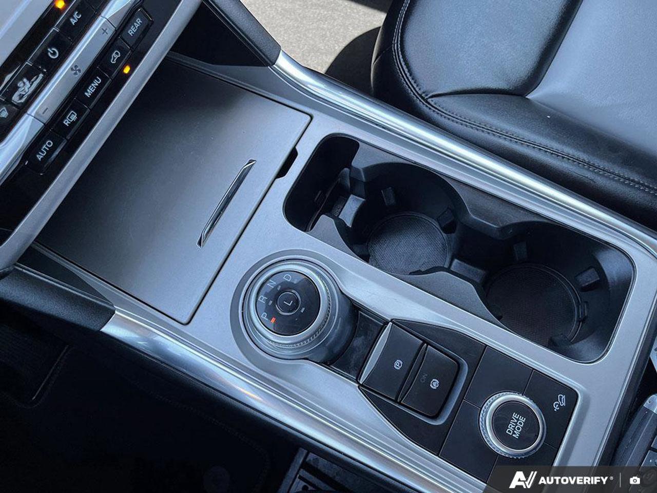 2022 Ford Explorer XLT | Sunroof | Heated Seats & Steering Wheel | Blind-Spot | Adaptive Cruise | Pre-Collision Braking Photo
