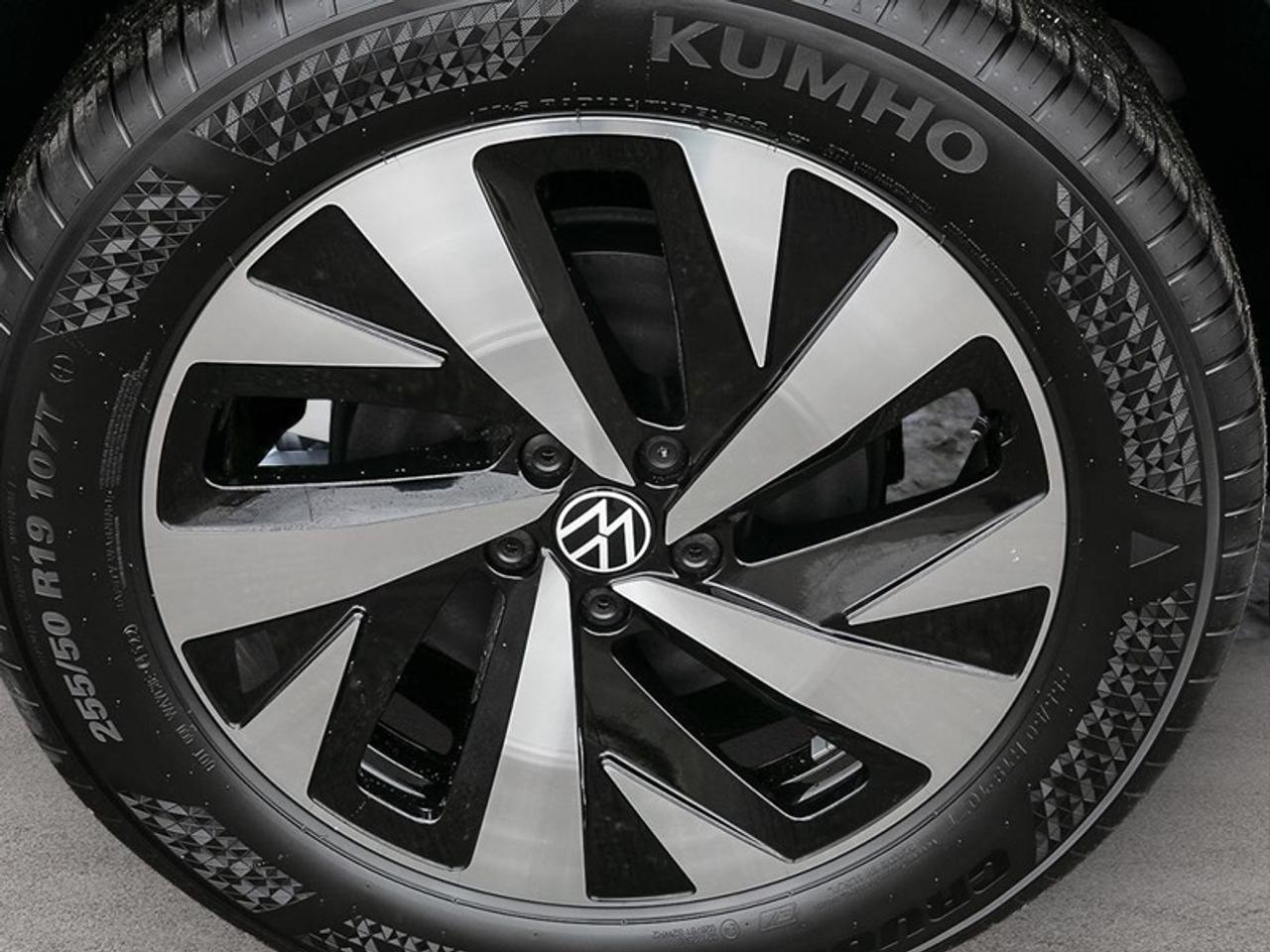 2025 Volkswagen ID.4 PRO RWD Photo