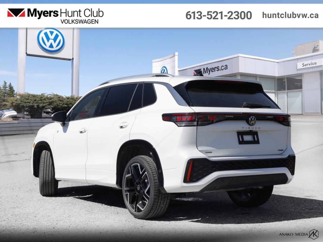 2026 Volkswagen Tiguan Highline Turbo R-Line Photo3
