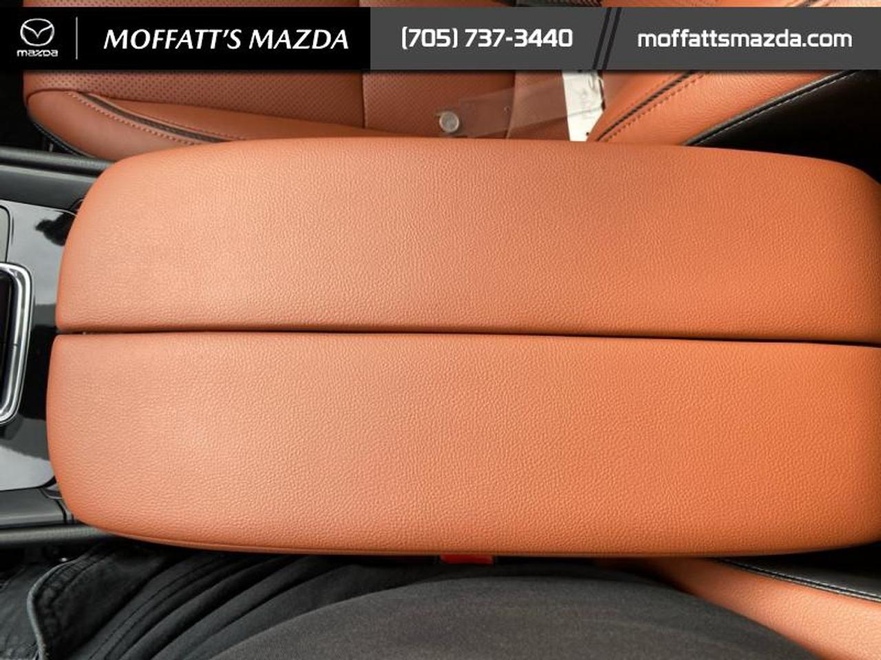 2024 Mazda CX-50 GT Photo