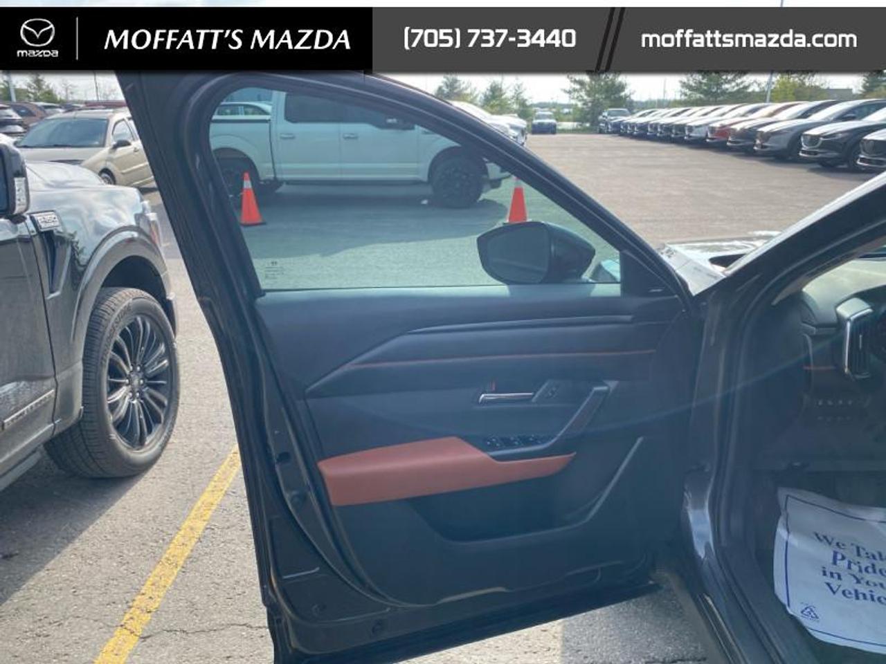 2024 Mazda CX-50 GT Photo