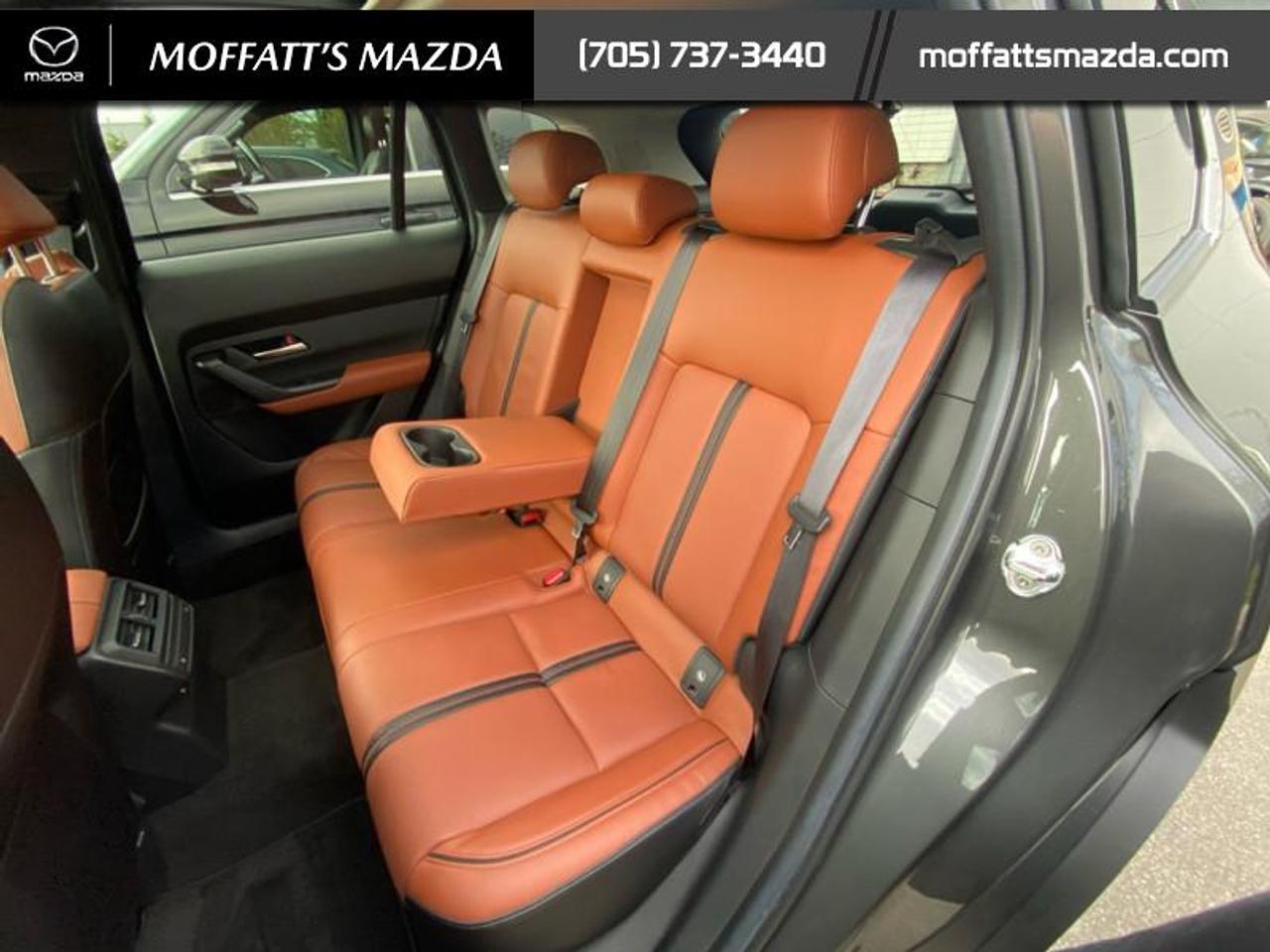 2024 Mazda CX-50 GT Photo