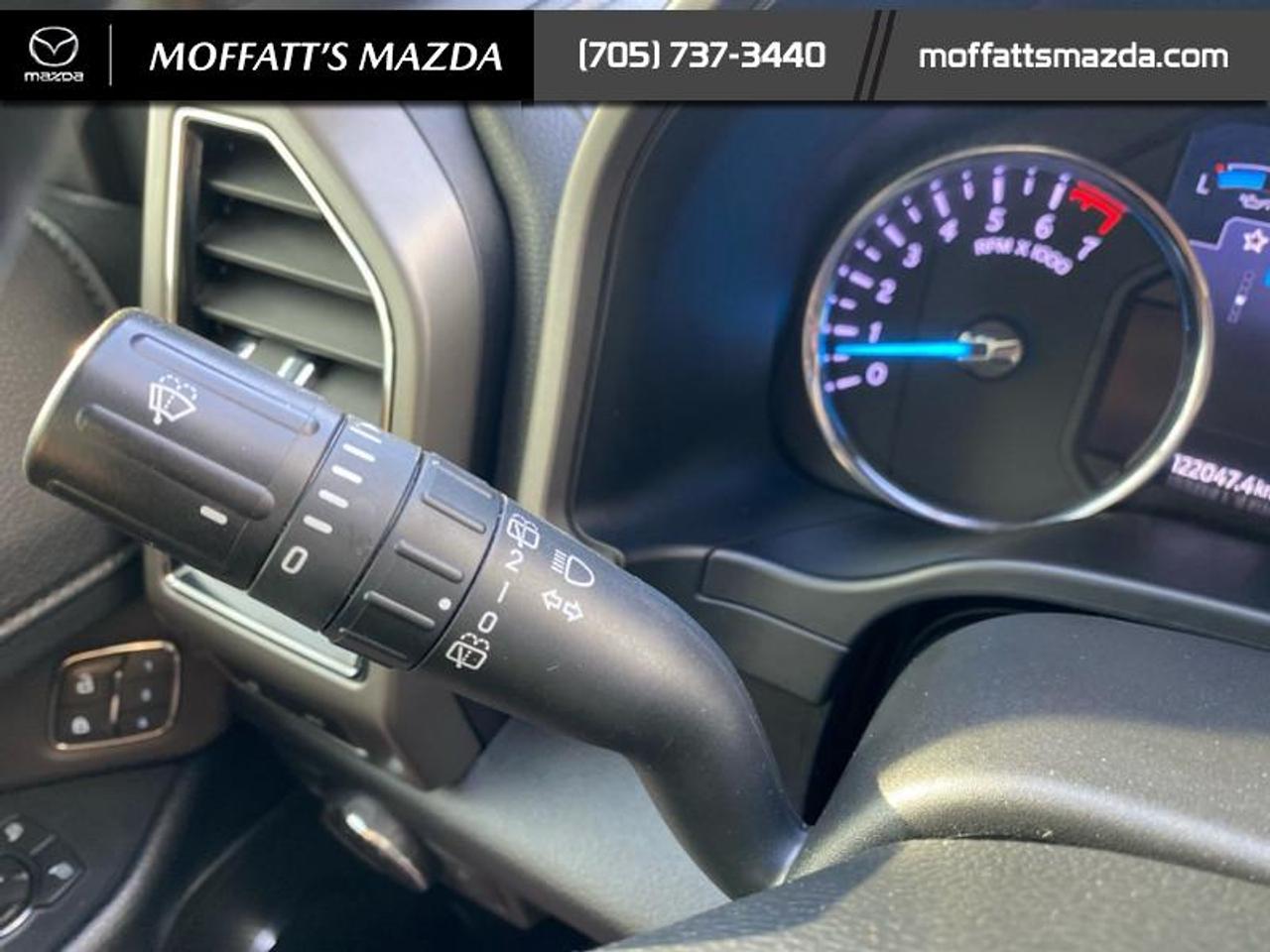 2020 Ford Expedition XLT Photo