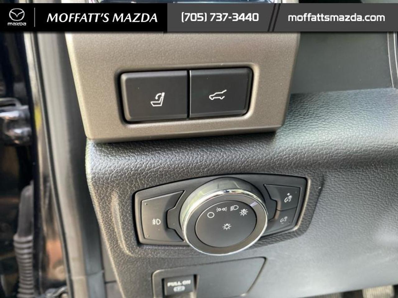 2020 Ford Expedition XLT Photo