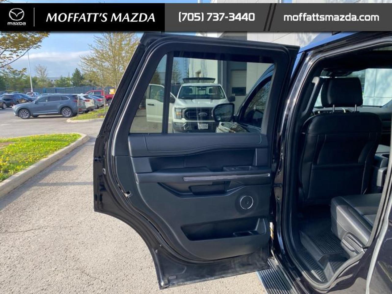 2020 Ford Expedition XLT Photo