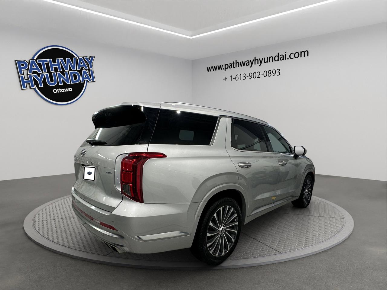 2023 Hyundai PALISADE Ultimate Calligraphy | Reverse Cam | Heated Seats Photo3