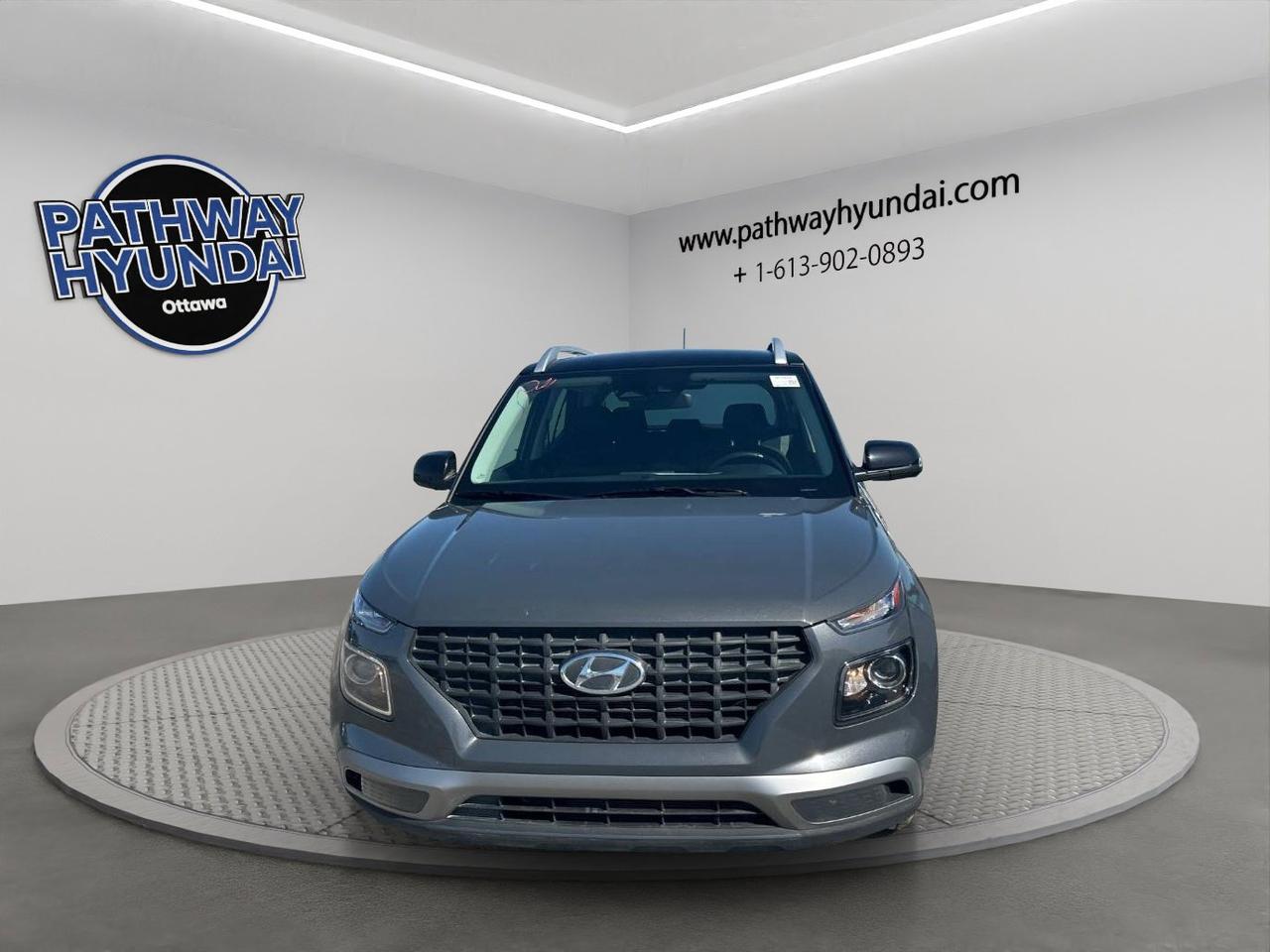2023 Hyundai Venue Preferred | Reverse Cam | Heated Seats Photo