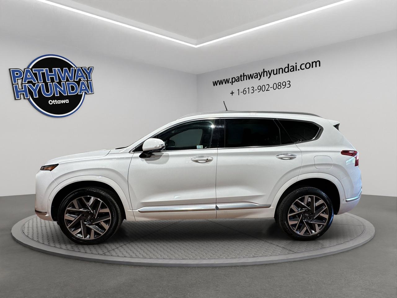 2023 Hyundai Santa Fe Ultimate Calligraphy | Reverse Cam | Heated Seats Photo