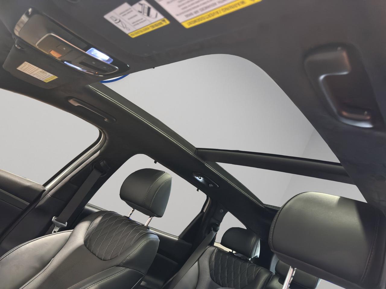 2023 Hyundai Santa Fe Ultimate Calligraphy | Reverse Cam | Heated Seats Photo