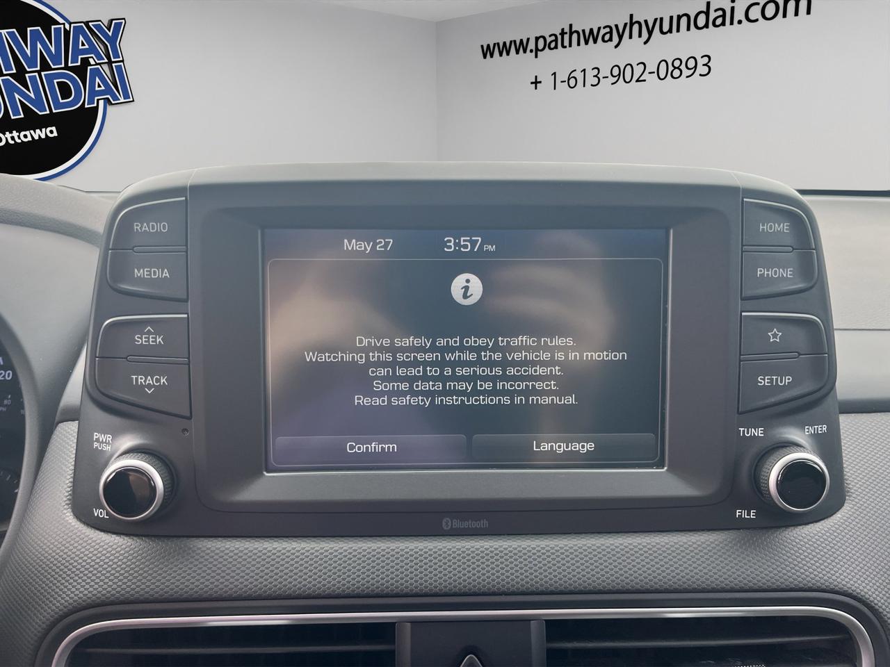 2020 Hyundai KONA Essential | Reverse Cam | Heated Seats Photo