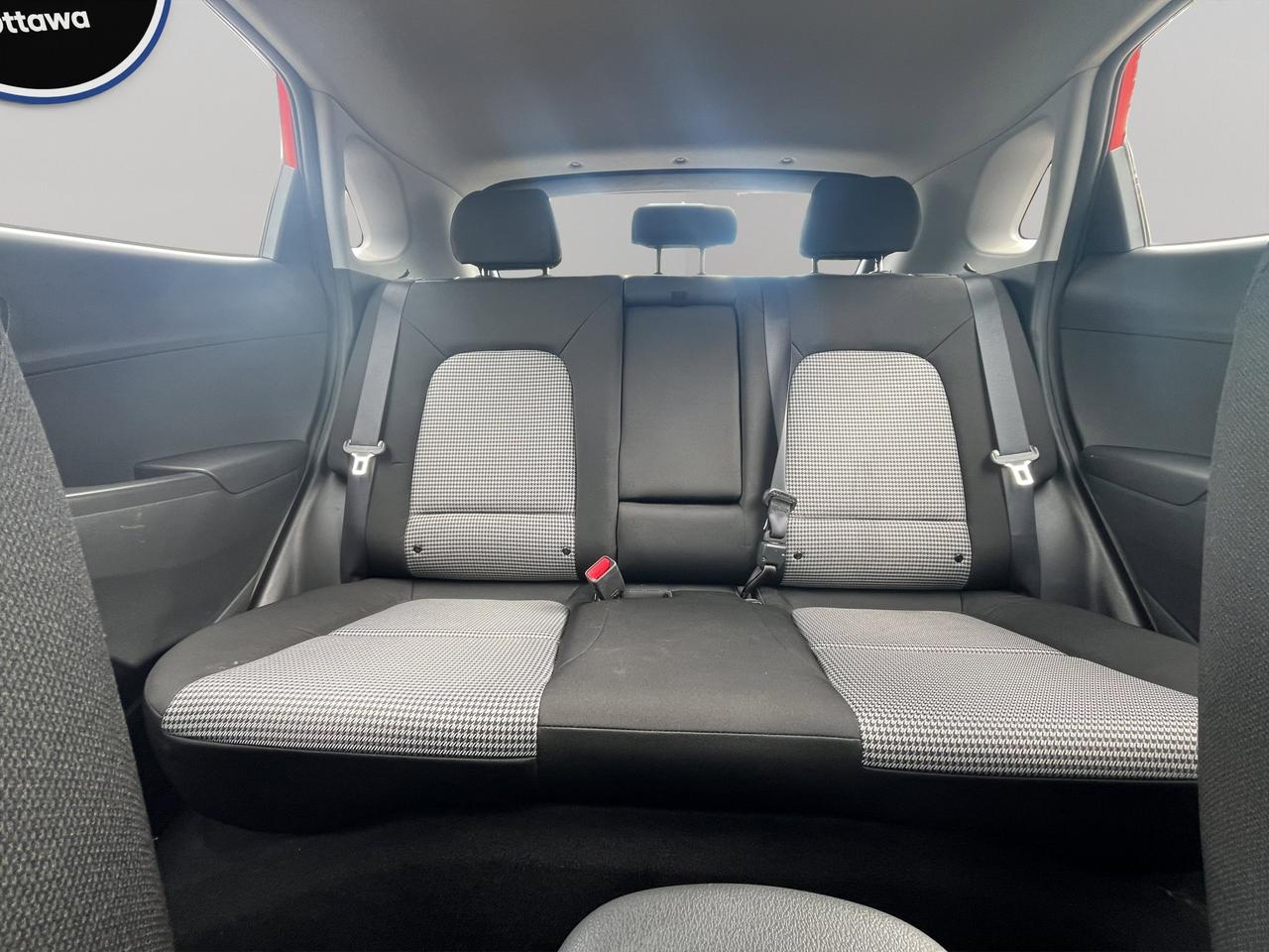 2020 Hyundai KONA Essential | Reverse Cam | Heated Seats Photo