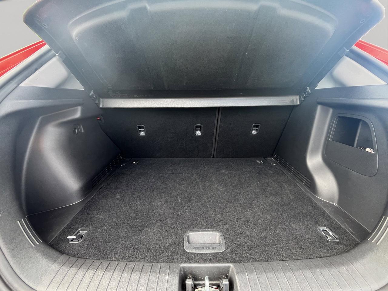 2020 Hyundai KONA Essential | Reverse Cam | Heated Seats Photo