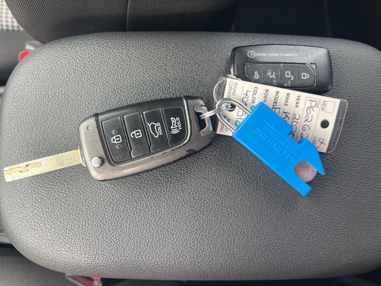 2020 Hyundai KONA Essential | Reverse Cam | Heated Seats Photo