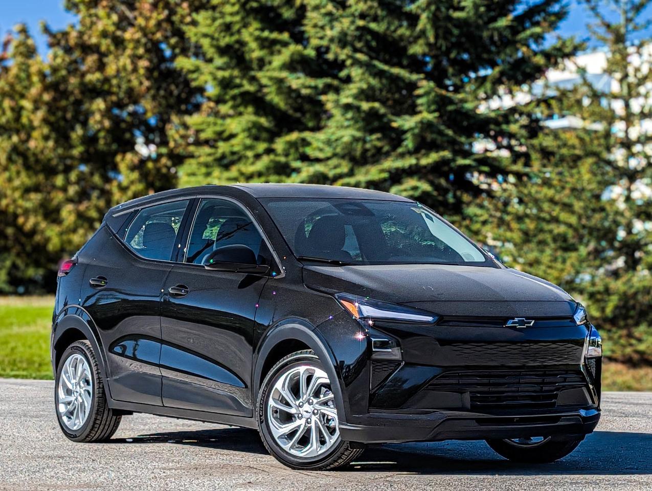2027 Chevrolet Bolt LT Photo