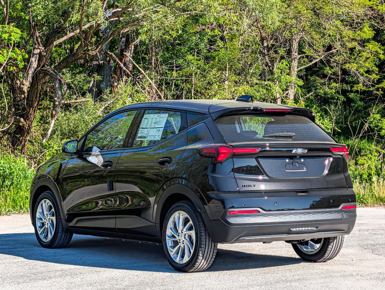 2027 Chevrolet Bolt LT Photo