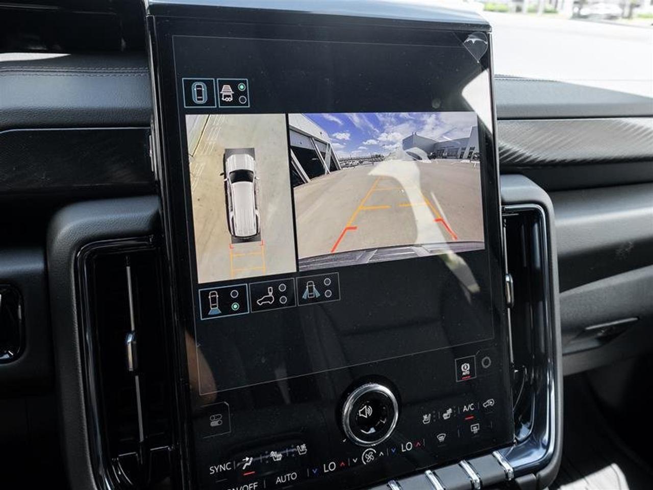 2026 GMC Yukon XL AT4 Photo