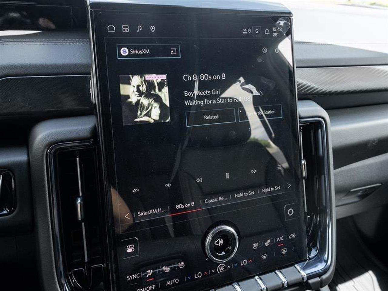 2026 GMC Yukon XL AT4 Photo