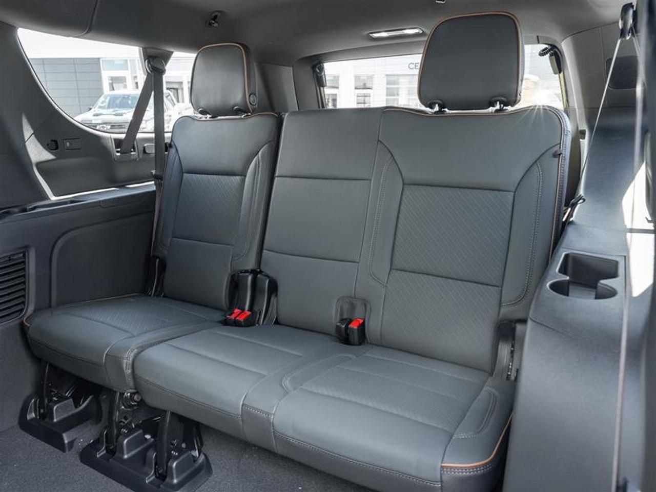 2026 GMC Yukon XL AT4 Photo