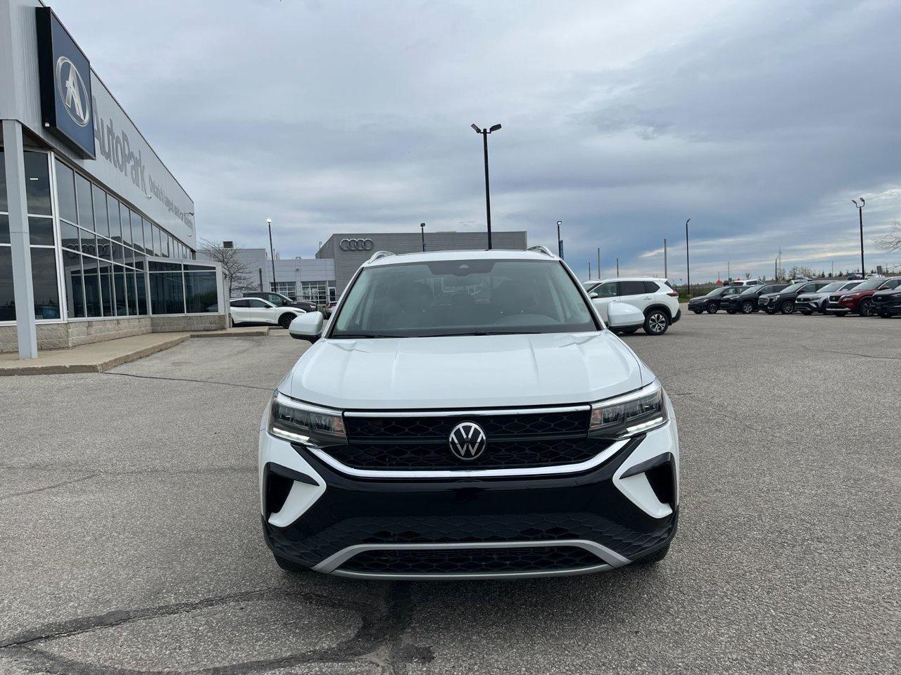 2023 Volkswagen Taos Comfortline 4Motion Photo