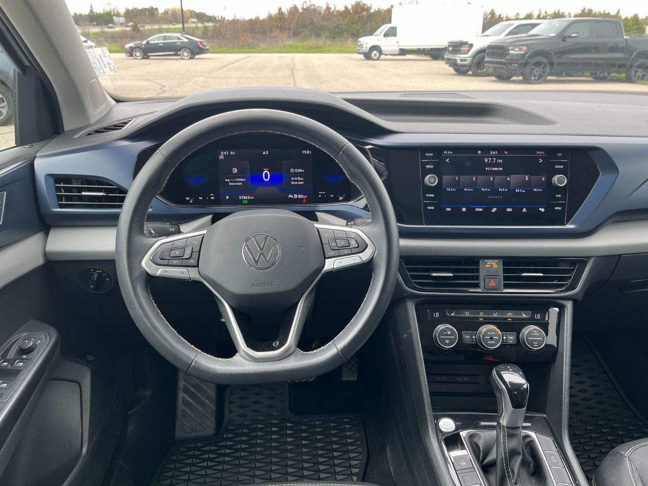 2023 Volkswagen Taos Comfortline 4Motion Photo
