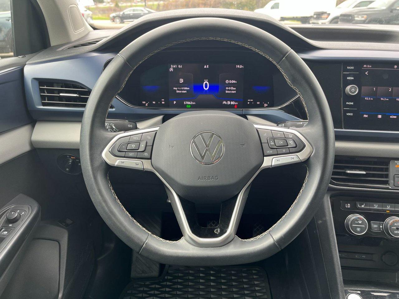 2023 Volkswagen Taos Comfortline 4Motion Photo