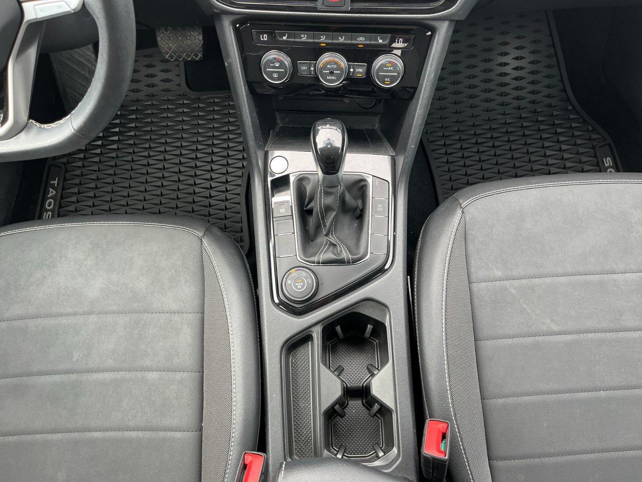 2023 Volkswagen Taos Comfortline 4Motion Photo