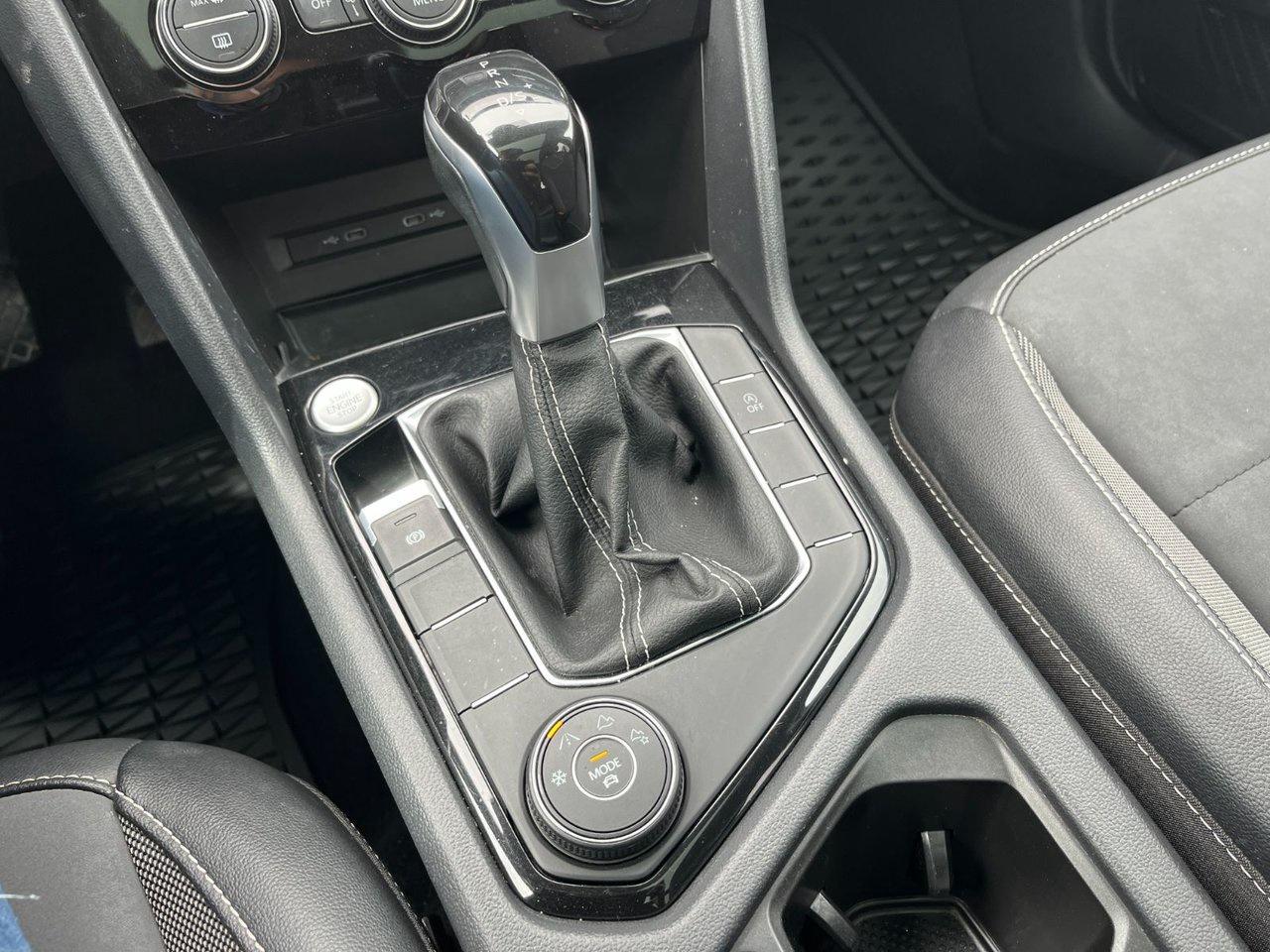 2023 Volkswagen Taos Comfortline 4Motion Photo
